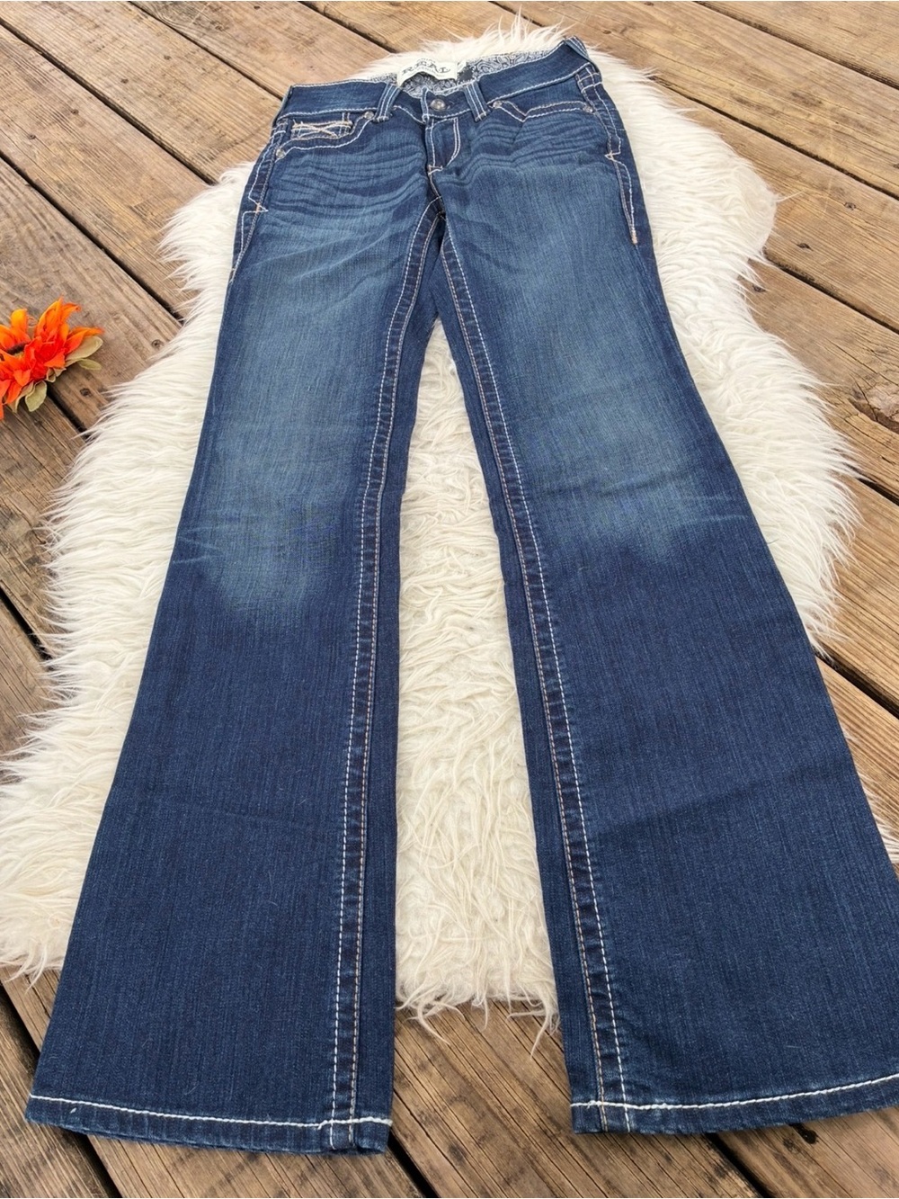 🌺NWT Ariat Women's Midrise boot cut jeans 🌺